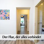 Διαμέρισμα Grosszuegige 3r Altbau Mit 2sz, Wz, Smart-tv, Nobilia Kueche, Ruhige Zentrale Lage - Nur Ein Kurzer Spaziergang In Altstadt Und Zur Kraemerbruecke - Kostenlose Parkplaetze In Den Umliegenden Strassen - Ausgewaehlte Empfehlungen Fuer I