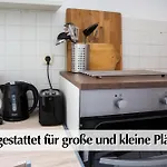 Grosszuegige 3r Altbau Mit 2sz, Wz, Smart-tv, Nobilia Kueche, Ruhige Zentrale Lage - Nur Ein Kurzer Spaziergang In Altstadt Und Zur Kraemerbruecke - Kostenlose Parkplaetze In Den Umliegenden Strassen - Ausgewaehlte Empfehlungen Fuer I Διαμέρισμα *
