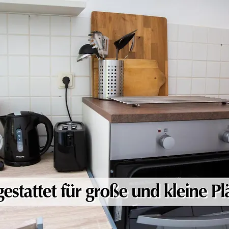 Grosszuegige 3r Altbau Mit 2sz, Wz, Smart-tv, Nobilia Kueche, Ruhige Zentrale Lage - Nur Ein Kurzer Spaziergang In Altstadt Und Zur Kraemerbruecke - Kostenlose Parkplaetze In Den Umliegenden Strassen - Ausgewaehlte Empfehlungen Fuer I Apartmán *