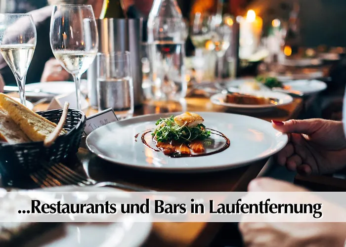 Grosszuegige 3r Altbau Mit 2sz, Wz, Smart-tv, Nobilia Kueche, Ruhige Zentrale Lage - Nur Ein Kurzer Spaziergang In Altstadt Und Zur Kraemerbruecke - Kostenlose Parkplaetze In Den Umliegenden Strassen - Ausgewaehlte Empfehlungen Fuer I アパート