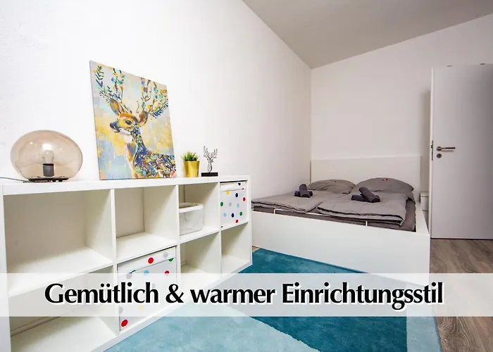 Grosszuegige 3r Altbau Mit 2sz, Wz, Smart-tv, Nobilia Kueche, Ruhige Zentrale Lage - Nur Ein Kurzer Spaziergang In Altstadt Und Zur Kraemerbruecke - Kostenlose Parkplaetze In Den Umliegenden Strassen - Ausgewaehlte Empfehlungen Fuer I アパート