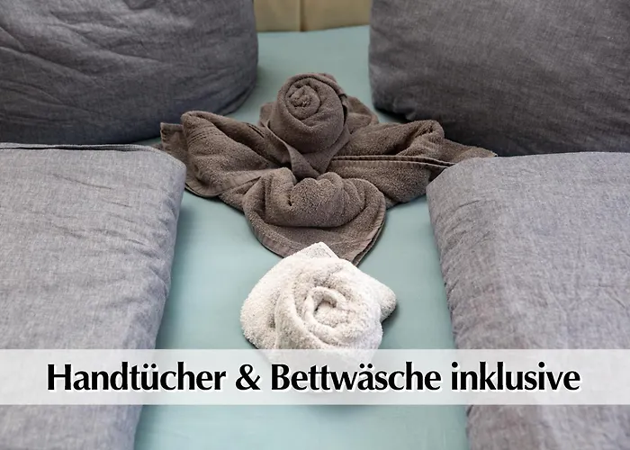 Daire Grosszuegige 3r Altbau Mit 2sz, Wz, Smart-tv, Nobilia Kueche, Ruhige Zentrale Lage - Nur Ein Kurzer Spaziergang In Altstadt Und Zur Kraemerbruecke - Kostenlose Parkplaetze In Den Umliegenden Strassen - Ausgewaehlte Empfehlungen Fuer I Erfurt