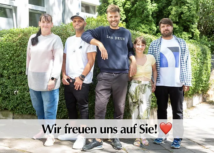 Grosszuegige 3r Altbau Mit 2sz, Wz, Smart-tv, Nobilia Kueche, Ruhige Zentrale Lage - Nur Ein Kurzer Spaziergang In Altstadt Und Zur Kraemerbruecke - Kostenlose Parkplaetze In Den Umliegenden Strassen - Ausgewaehlte Empfehlungen Fuer I * エアフルト